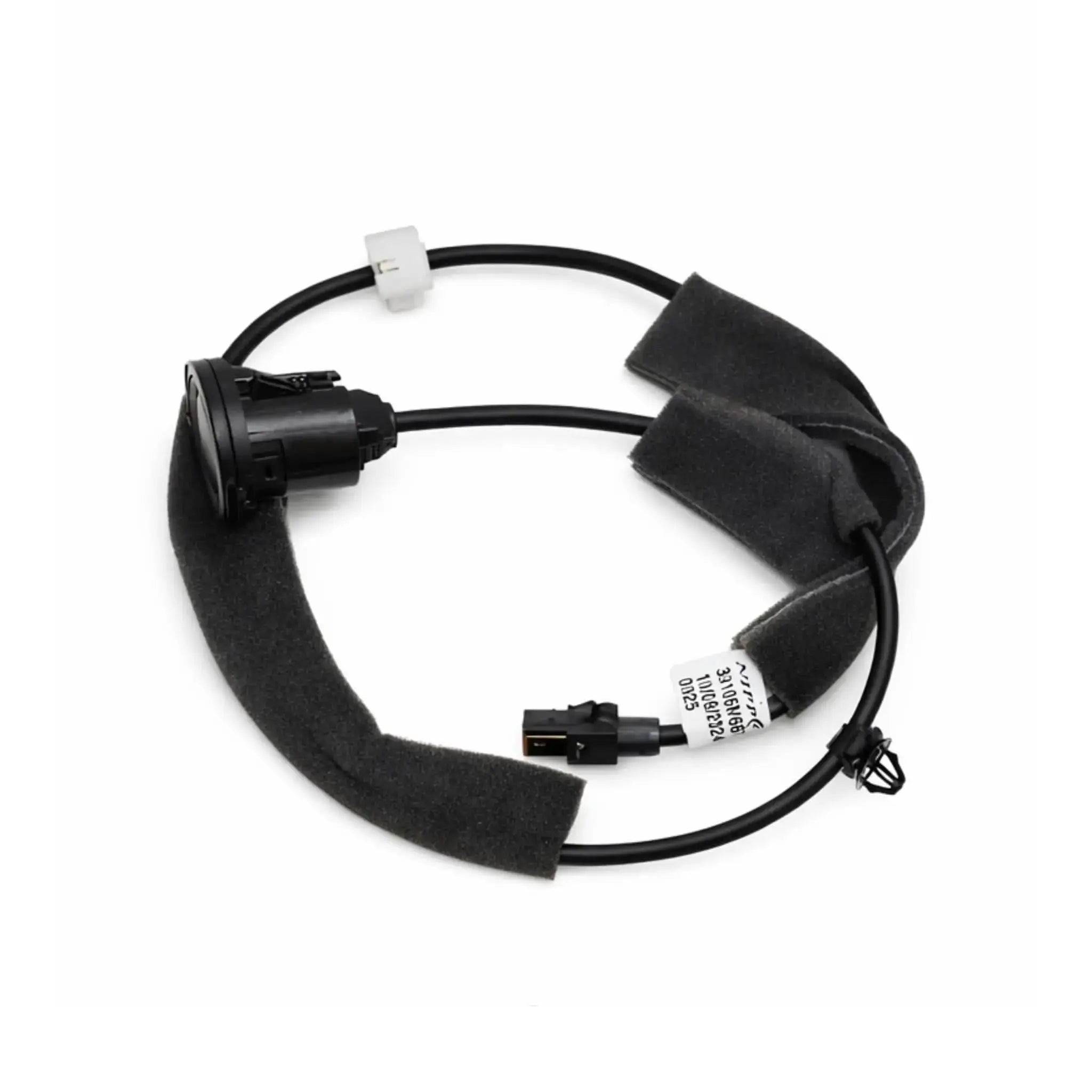 MSGA Original USB Port with Wiring for All Maruti Suzuki Cars – OEM Fit OEM PARTS